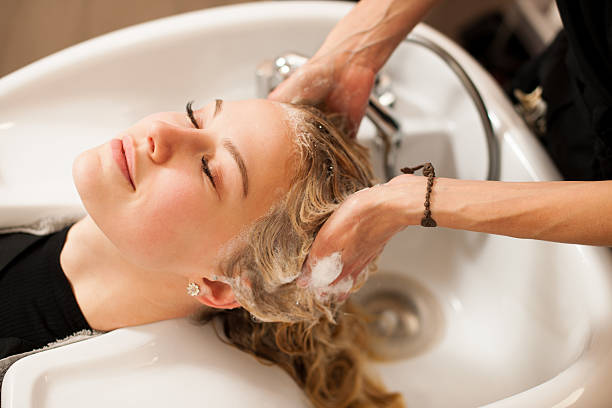 Hair Spa Benefits : जानिए क्यों जरूरी है हेयर स्पा और घर पर कैसे करें।